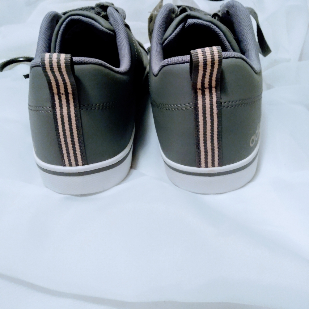 Adidas Neo - Picture 2 of 8